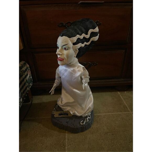 Universal Studios Monsters Bride of Frankenstein Vintage Animated Gemmy Big Head - Picture 13 of 16